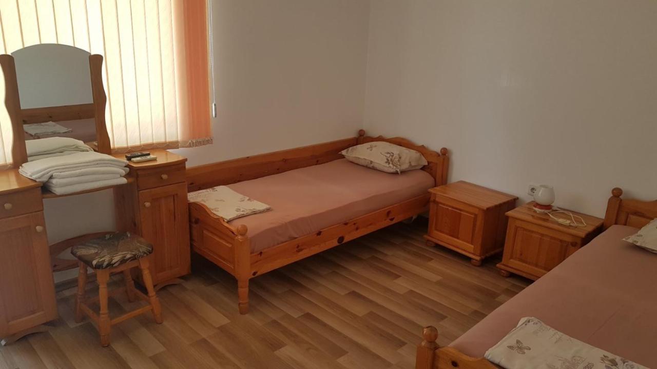 Kirovi House - Guest Rooms Царево Екстериор снимка